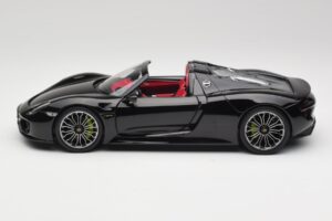 Porsche 918 Spyder Basalt Schwarz Metallic Minichamps 1:18 110062431 Metall – Bild 4 von 8