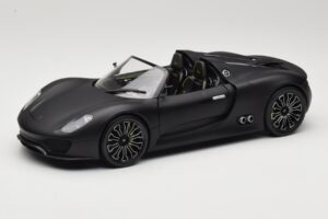 Porsche 918 Spyder Matte Black Minichamps 1:18 110060031 Metall