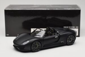 Porsche 918 Spyder Matte Black Minichamps 1:18 110060031 Metall – Bild 8 von 8