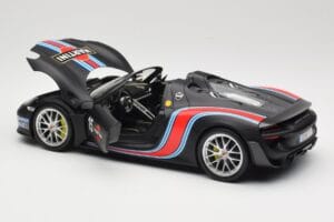 Porsche 918 Spyder Weissach Package Matt Black With Martini Stripes Minichamps 1:18 110062445 Metall – Bild 5 von 8