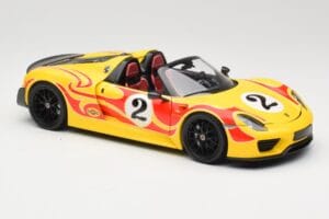 Porsche 918 Spyder Weissach Package Gelb Mit Streifen Minichamps 1:18 110062446 Metall – Bild 6 von 8