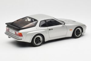 Porsche 924 Carrera GT Diamond Silber AUTOart 1:18 78002 Metall – Bild 3 von 8
