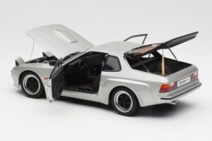 Porsche 924 Carrera GT Diamond Silber AUTOart 1:18 78002 Metall – Bild 5 von 8