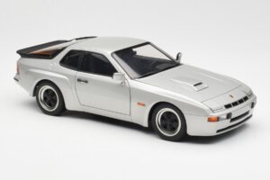 Porsche 924 Carrera GT Diamond Silber AUTOart 1:18 78002 Metall – Bild 6 von 8