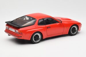 Porsche 924 Carrera GT Guards Rot AUTOart 1:18 78003 Metall – Bild 3 von 8