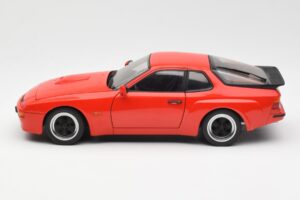 Porsche 924 Carrera GT Guards Rot AUTOart 1:18 78003 Metall – Bild 4 von 8