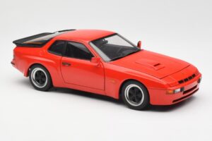 Porsche 924 Carrera GT Guards Rot AUTOart 1:18 78003 Metall – Bild 6 von 8