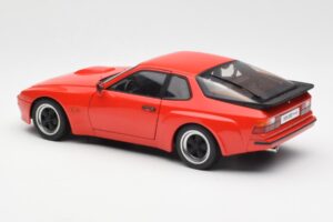 Porsche 924 Carrera GT Guards Rot AUTOart 1:18 78003 Metall – Bild 7 von 8
