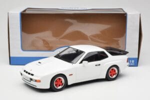 Porsche 924 Carrera GT Weiss & Rote Felgen MCG 1:18 MCG18303 Metall – Bild 6 von 6