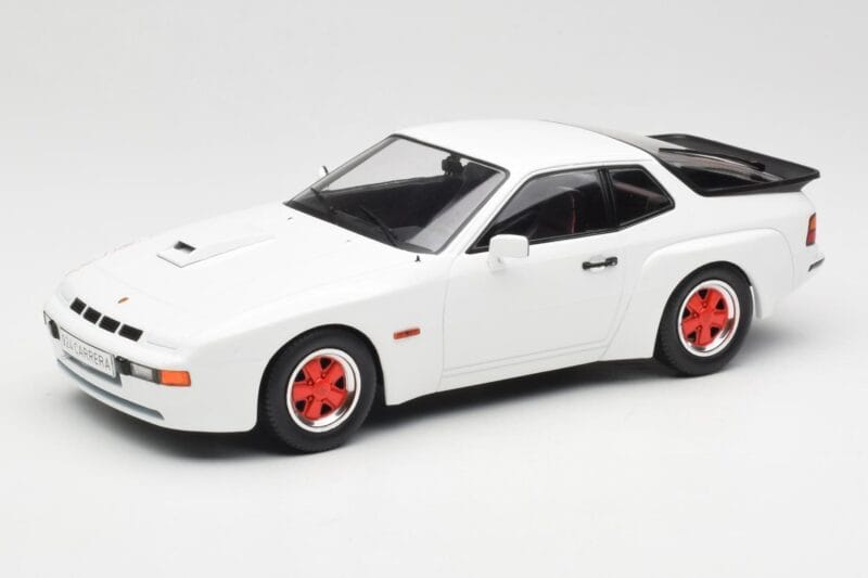 Porsche 924 Carrera GT Weiss & Rote Felgen MCG 1:18 MCG18303 Metall