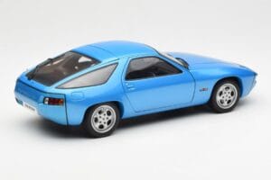 Porsche 928 Blau AUTOart 1:18 77901 Metall – Bild 3 von 8