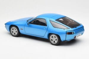 Porsche 928 Blau AUTOart 1:18 77901 Metall – Bild 7 von 8