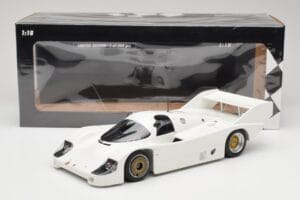 Porsche 956K Plain Body 1982 Minichamps 1:18 155826600 Metall – Bild 6 von 6