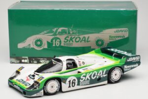 Porsche 956L #16 Skoal Bandit G. Edwards / D. Sears / M. Bleekemolen 24 Hours of Le Mans 1983 Minichamps 1:18 183836916 Metal – Bild 8 von 8