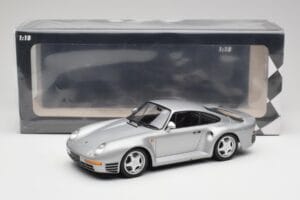 Porsche 959 Silber Metallic Minichamps 1:18 155066201 Metall – Bild 6 von 6