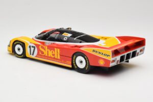 Porsche 962C Group C #17 D. Bell / H-J. Stuck / K. Ludwig 24 Hours of Le Mans 1988 Universal Hobbies 1:18 4704 Metall – Bild 7 von 8