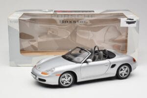 Porsche Boxster 986 Cabriolet Arctic Silber Metallic UT Models 1:18 27852 Metall – Bild 8 von 8