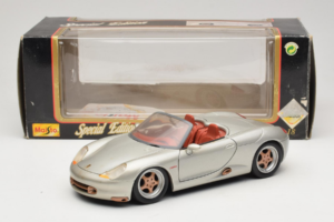 Porsche Boxster 986 Concept Silber Maisto 1:18 50231 Metall – Bild 8 von 8