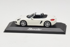 Porsche Boxster 981 Weiss Minichamps 1:43 WAP0202000D-R1 Metall