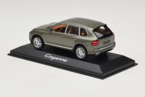 Porsche Cayenne Grey Metallic Minichamps 1:43 WAP02061317 Metall – Bild 3 von 4