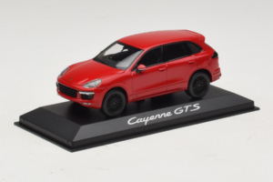 Porsche Cayenne 958 GTS Rot Minichamps 1:43 WAP0200070E Metall – Bild 2 von 5