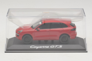 Porsche Cayenne 958 GTS Rot Minichamps 1:43 WAP0200070E Metall – Bild 4 von 5