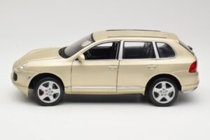 Porsche Cayenne S 955 Beige Maisto 1:18 WAPC2100213 Metall – Bild 4 von 8