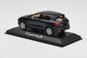 Porsche Cayenne 958 S Blue Metallic Minichamps 1:43 WAP0200060E Metall – Bild 3 von 4