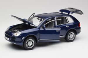 Porsche Cayenne S 9PA Dark Sea Blau Metallic Maisto 1:18 31635 Metall – Bild 2 von 8