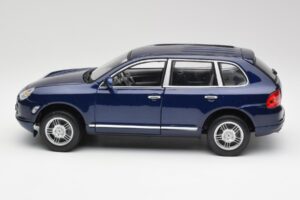Porsche Cayenne S 9PA Dark Sea Blau Metallic Maisto 1:18 31635 Metall – Bild 4 von 8