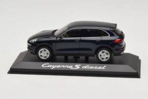 Porsche Cayenne 958 S Diesel Blue Metallic Minichamps 1:43 WAP0200080E Metall
