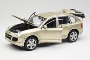 Porsche Cayenne Turbo 955 Beige Maisto 1:18 WAP02100113 Metall – Bild 2 von 8