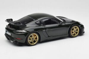 Porsche Cayman GT4 RS 982 Weissach Package Brewster Green Norev 1:18 187250 Metall – Bild 3 von 8