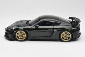 Porsche Cayman GT4 RS 982 Weissach Package Brewster Green Norev 1:18 187250 Metall – Bild 4 von 8