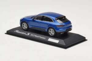 Porsche Macan 95B S Blau World Premiere Minichamps 1:43 WAP0201550E Metall – Bild 3 von 4