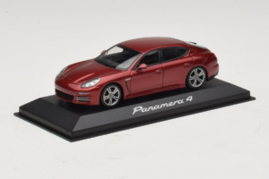 Porsche Panamera 970 4 Red Metallic Minichamps 1:43 WAP0201250E Metall – Bild 2 von 5