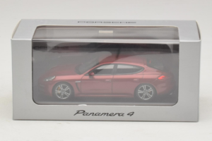 Porsche Panamera 970 4 Red Metallic Minichamps 1:43 WAP0201250E Metall – Bild 5 von 5