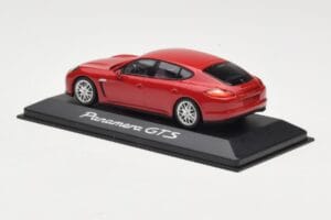 Porsche Panamera 970 GTS Rot Minichamps 1:43 WAP0200230C Metall – Bild 3 von 4