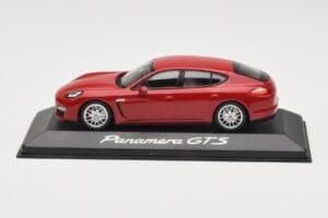 Porsche Panamera 970 GTS Rot Minichamps 1:43 WAP0200230C Metall