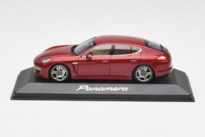 Porsche Panamera 970 Rot Minichamps 1:43 WAP02000119 Metall