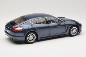 Porsche Panamera 970 S Blau Minichamps 1:18 WAP02100119 Metall – Bild 3 von 8