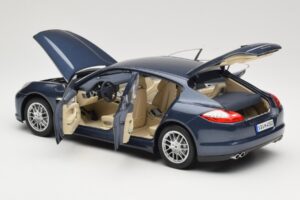 Porsche Panamera 970 S Blau Minichamps 1:18 WAP02100119 Metall – Bild 5 von 8