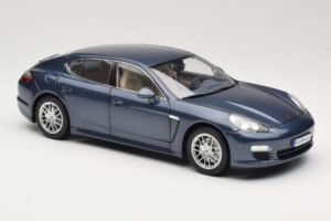 Porsche Panamera 970 S Blau Minichamps 1:18 WAP02100119 Metall – Bild 6 von 8