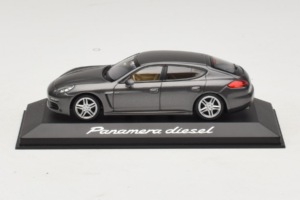 Porsche Panamera 970 Diesel Grey Metallic Minichamps 1:43 WAP0202300E Metall
