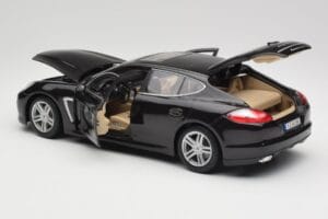 Porsche Panamera Turbo 970 Schwarz Maisto 1:18 36197 Metall – Bild 5 von 8