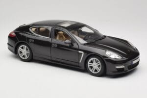 Porsche Panamera Turbo 970 Schwarz Maisto 1:18 36197 Metall – Bild 6 von 8