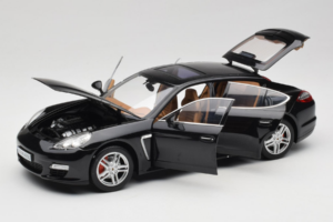 Porsche Panamera 970 Turbo Basalt Black Norev 1:18 WAP02100319 Metall – Bild 2 von 8
