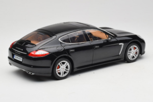 Porsche Panamera 970 Turbo Basalt Black Norev 1:18 WAP02100319 Metall – Bild 3 von 8