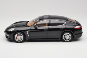 Porsche Panamera 970 Turbo Basalt Black Norev 1:18 WAP02100319 Metall – Bild 4 von 8