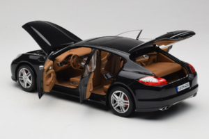 Porsche Panamera 970 Turbo Basalt Black Norev 1:18 WAP02100319 Metall – Bild 5 von 8